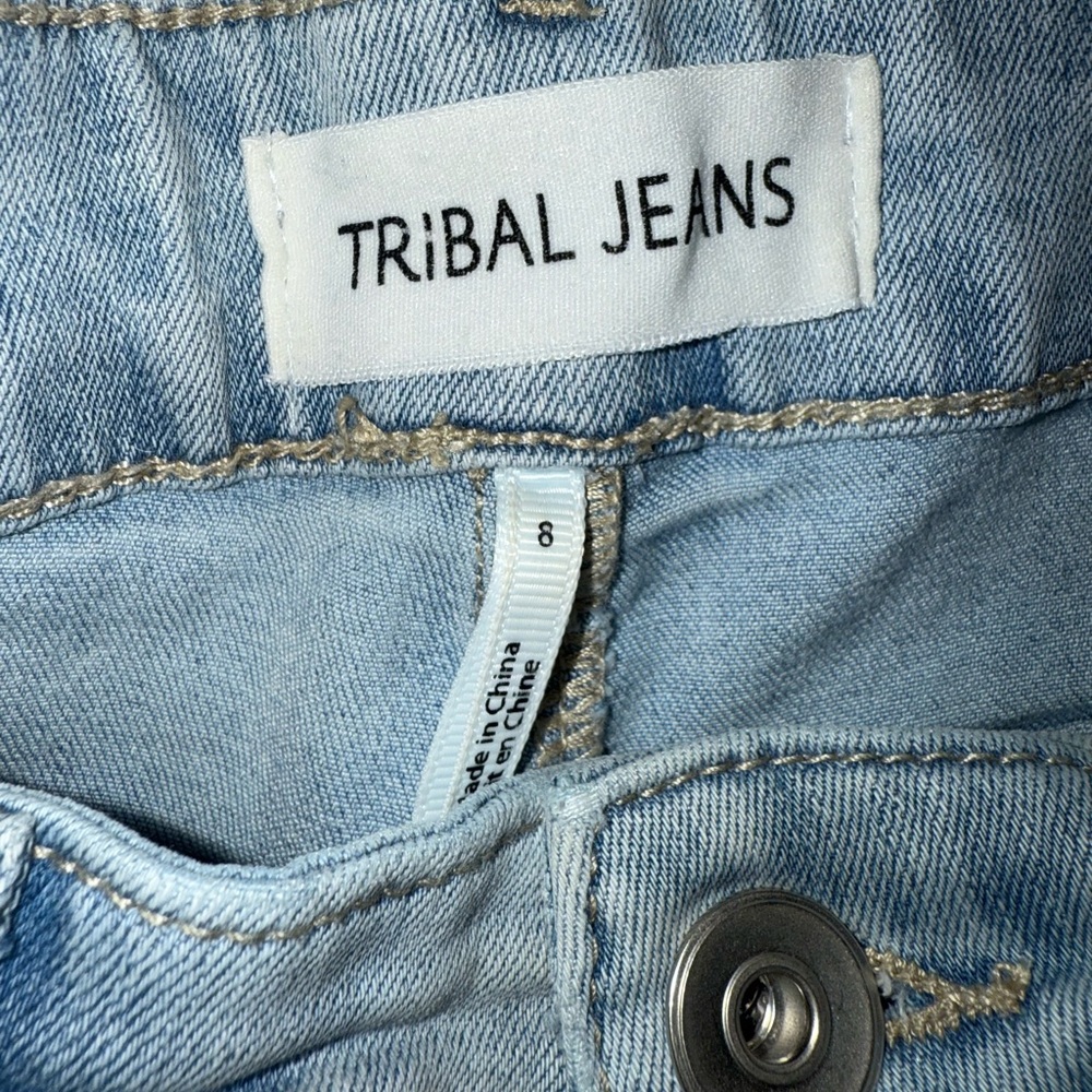 Tribal Embroidered Side-Slit Audrey Capri Jeans 8 - Picture 8 of 9